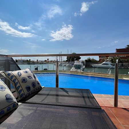 Blau Apartamento Frente A Los Canales Y Las Puestas De Sol De Roses Exterior foto