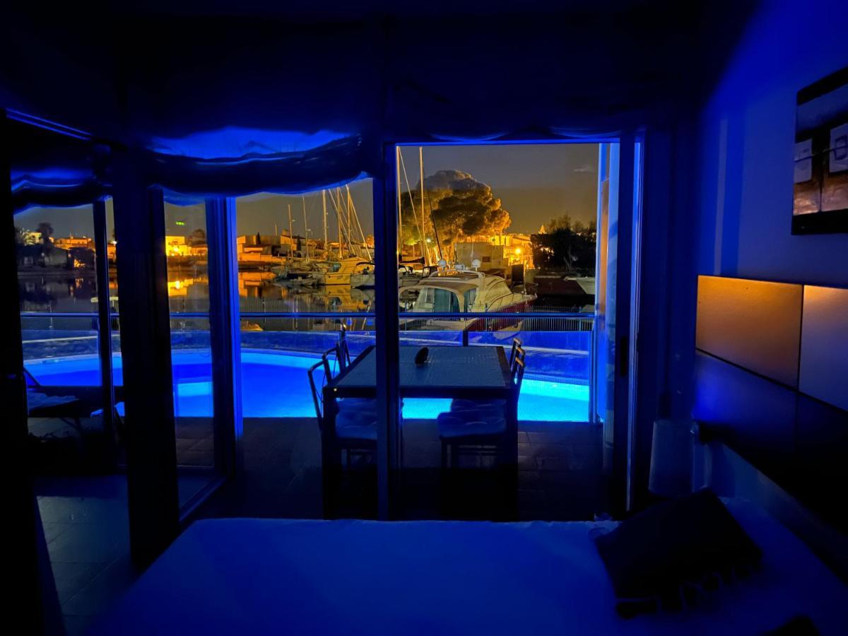 Blau Apartamento Frente A Los Canales Y Las Puestas De Sol De Roses Exterior foto